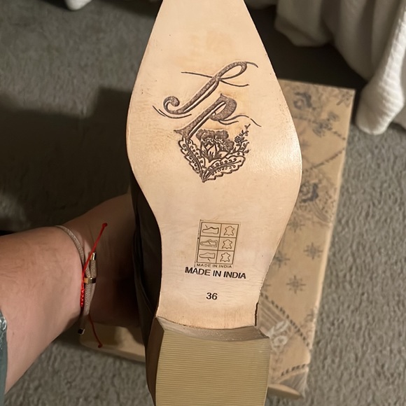 Free People Back Loop Ankle Boots Washed Black - Picture 9 of 9